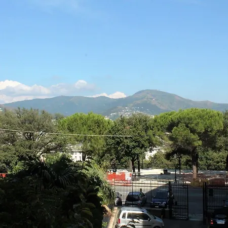 In Centro Zona Fiera,davanti Al Galliera Apartman *