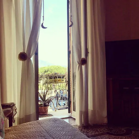 In Centro Zona Fiera,davanti Al Galliera Apartment Genoa