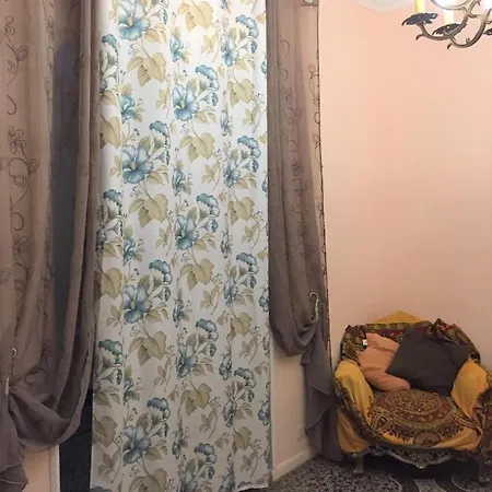 In Centro Zona Fiera,davanti Al Galliera Apartment Genoa