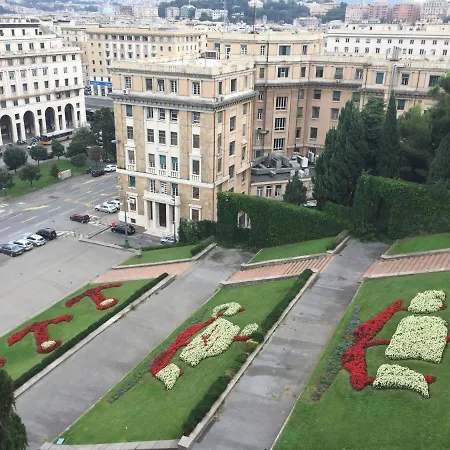 In Centro Zona Fiera,davanti Al Galliera *